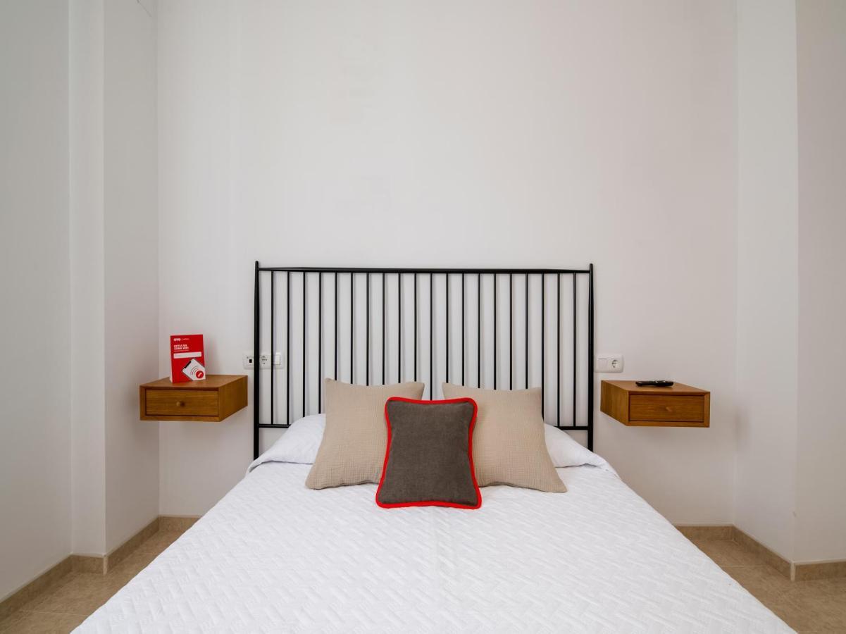 Apartamentos Santiago Ecija Ngoại thất bức ảnh